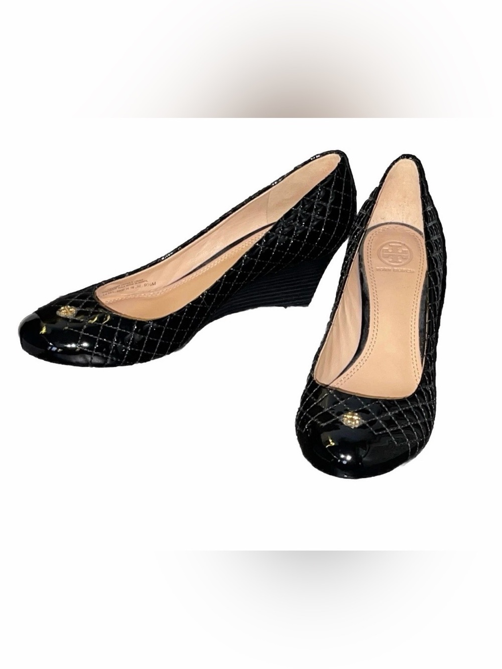 Tory Burch Quilted Pattern Patent Leather Pumps 
Heels Shoes Women’s Size: 7.5M